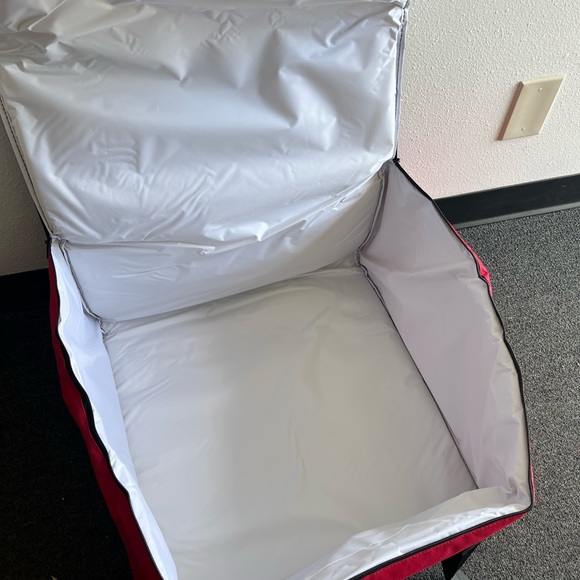 COPY - Hot Cold Insulated delivery/carrier bag. New 22 x 22 x 12 Two Strapes Ha… - Picture 3 of 7